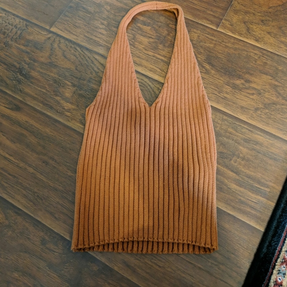 Halter crop top